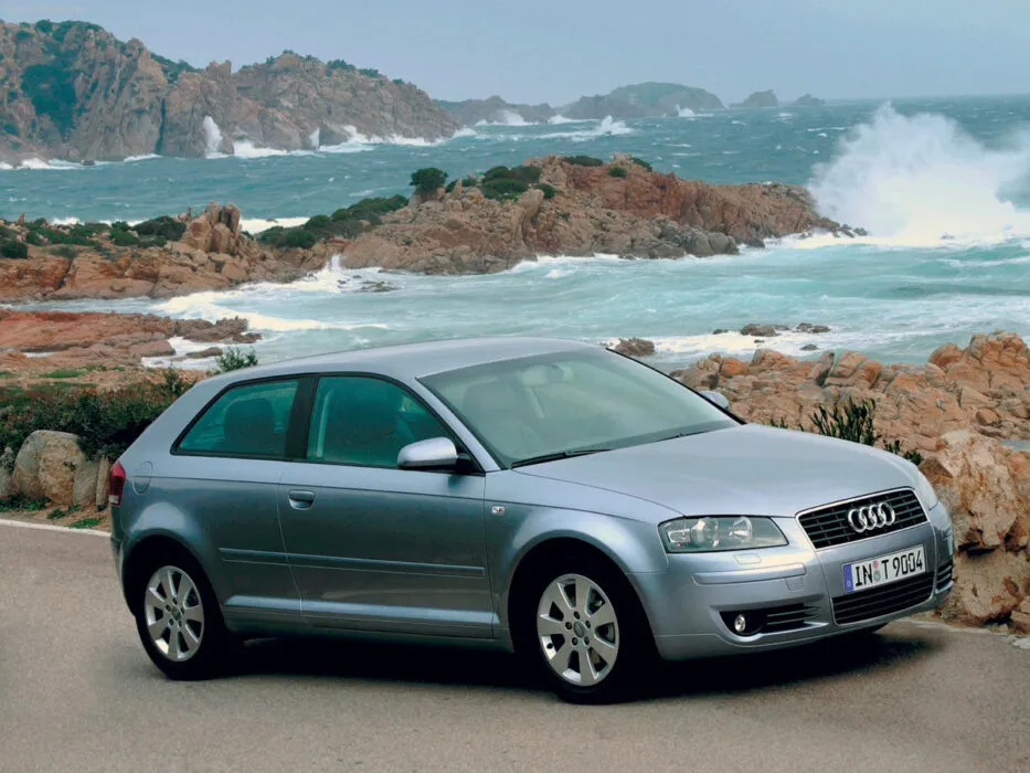 Zdjęcie Gdzie są bezpieczniki Audi A3 8P? Oto miejsca, które musisz znać