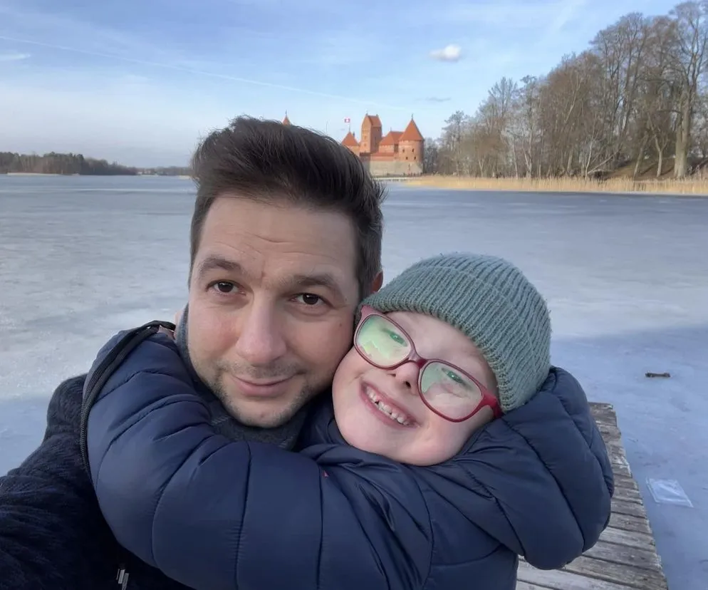 Zdjęcie Patryk Jaki ma dziecko z zespołem Downa - prawdziwe wyzwania ojcostwa