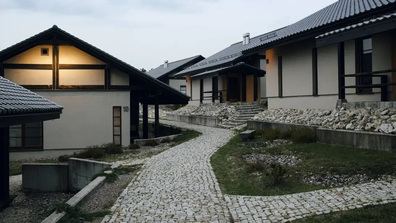 Zdjęcie Jak dojechać do Dojo Stara Wieś - proste trasy i wskazówki podróżne