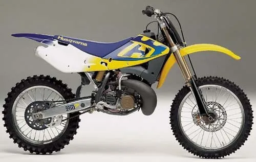 Zdjęcie Husqvarna CR 250: wszystko, co musisz wiedzieć o legendarnym motocyklu enduro