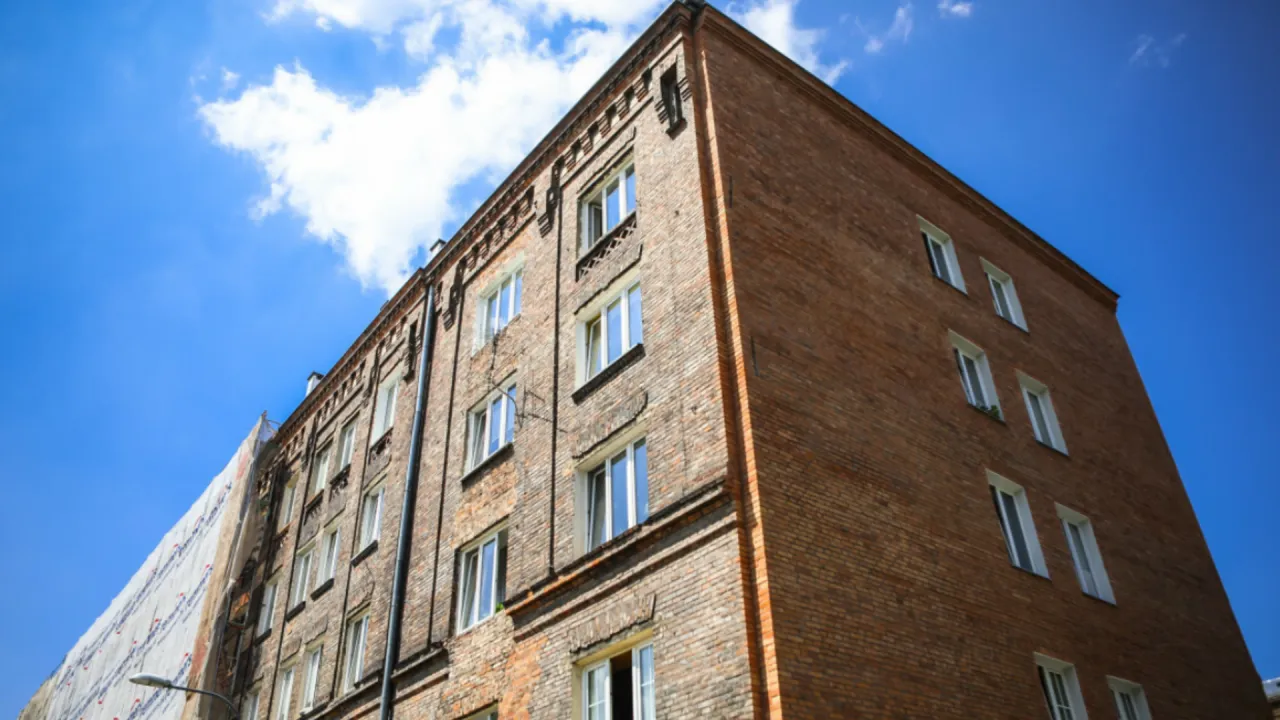 Zdjęcie Osiedle w Warszawie jak osiedle: porównanie Zasadowa i Starodęby