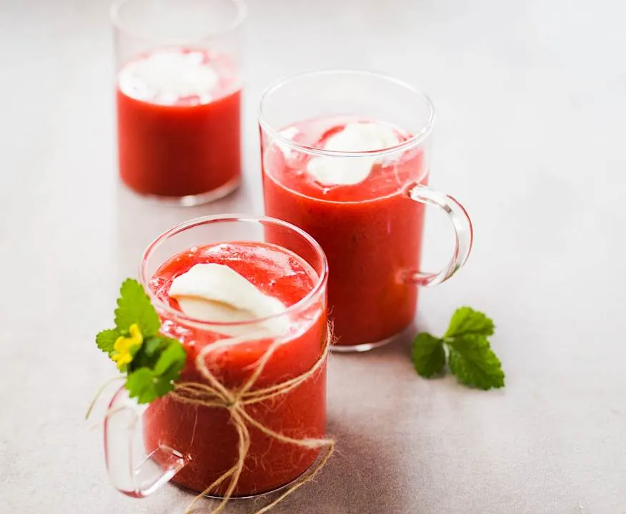 Zdjęcie Recette de soupe fraise Thermomix : un dessert frais et savoureux