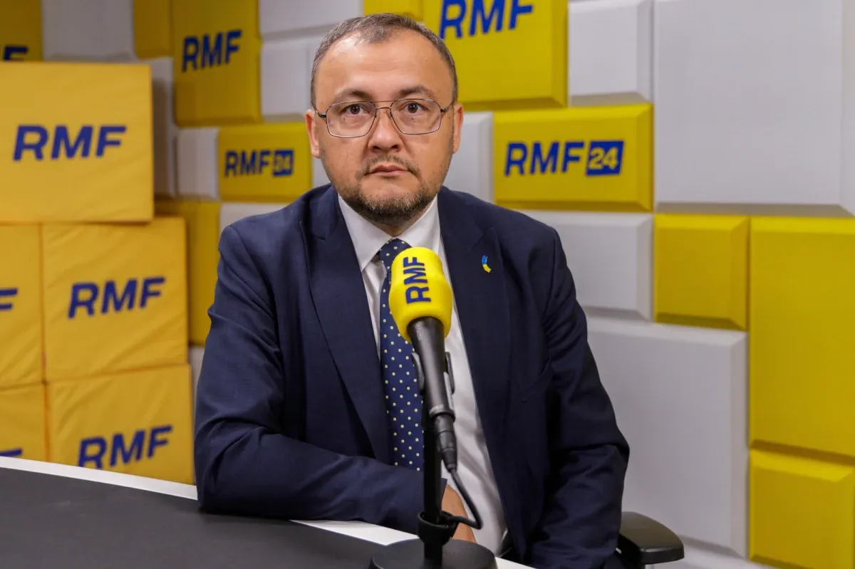 Zdjęcie Jaki jest numer do RMF FM? Sprawdź, jak łatwo się skontaktować