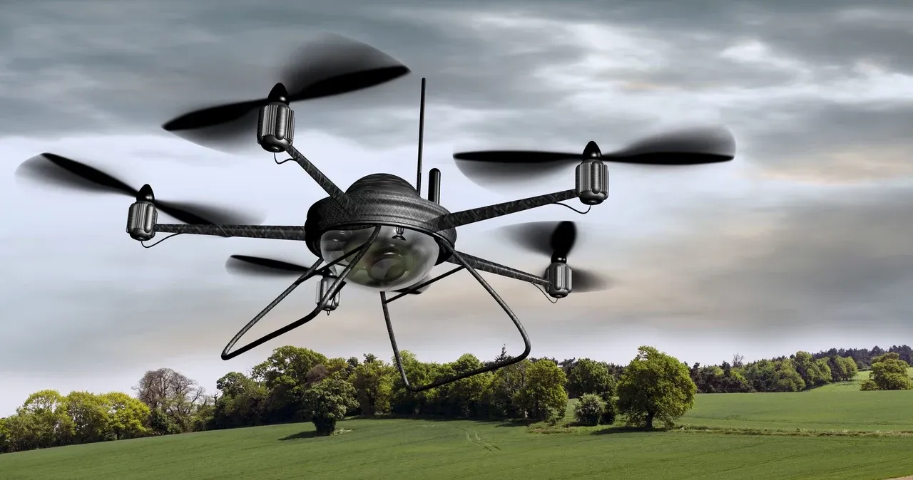 Zdjęcie Budzik dron: wszystko co musisz wiedzieć o latającym systemie pobudki