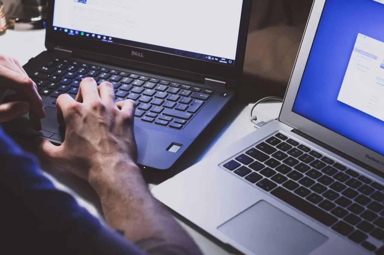 Zdjęcie Jak połączyć dwa komputery przez WiFi i uniknąć problemów z siecią