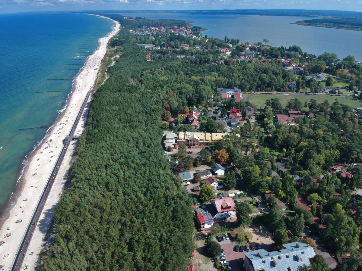 Zdjęcie Mielno ile km? Sprawdź odległości do popularnych miejsc w okolicy