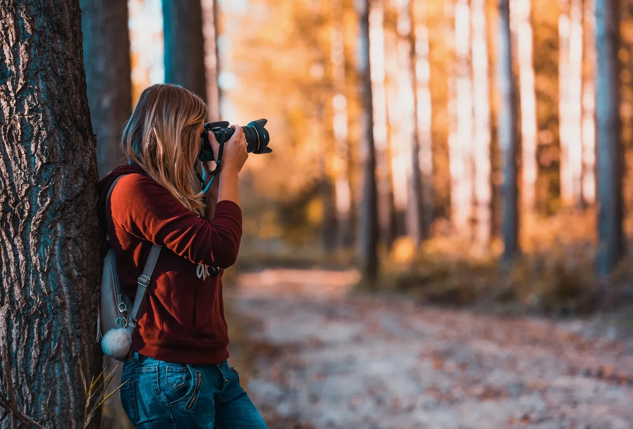 Zdjęcie Ile zarabia fotograf w Polsce? Odkryj szokujące zarobki w branży