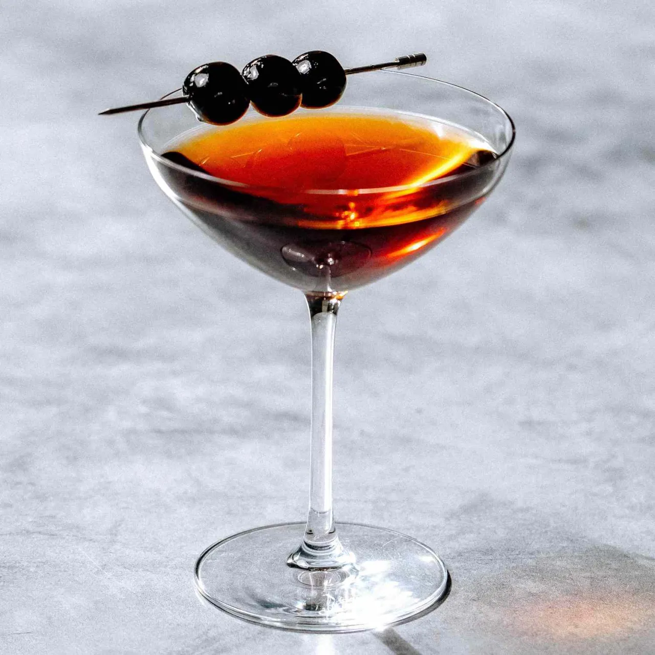 Zdjęcie Rob Roy drink - przepis, historia i najlepsze warianty koktajlu
