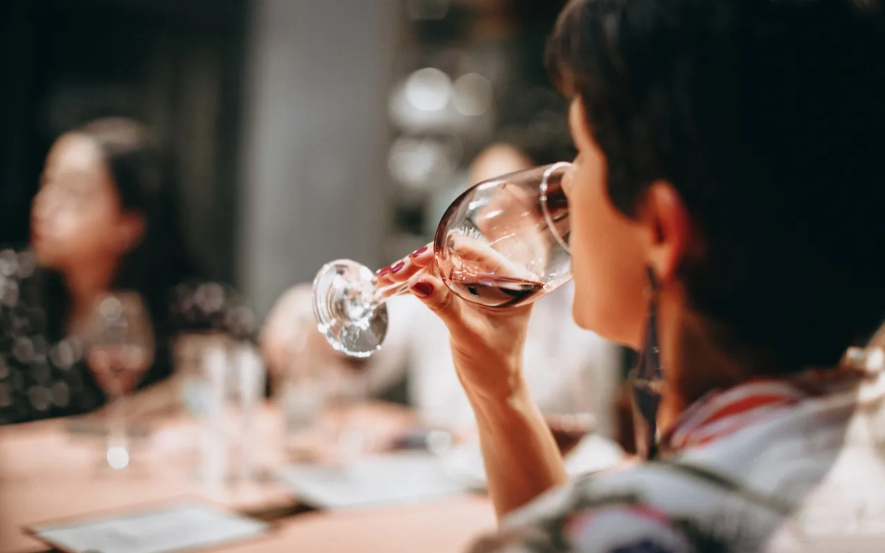 Zdjęcie Picie alkoholu przy kamicy żółciowej: co warto wiedzieć?