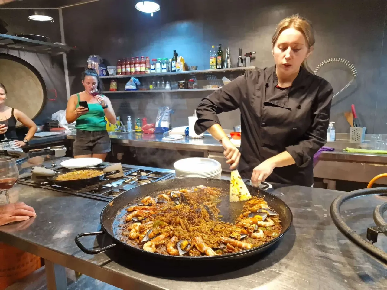 Zdjęcie Gdzie zjeść najlepszą paellę w Barcelonie? Odkryj wyjątkowe miejsca