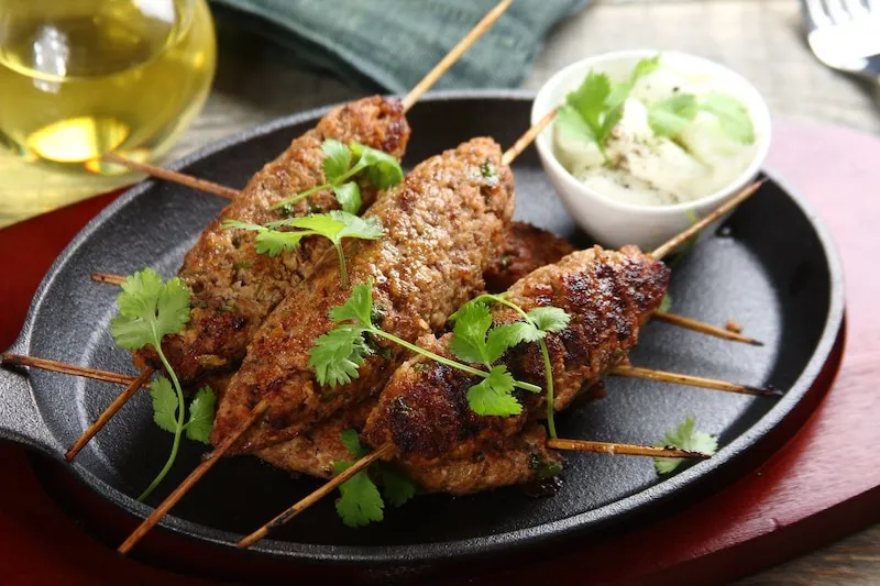 Zdjęcie Co można zrobić z mięsa kebab? 5 pysznych przepisów, które zaskoczą