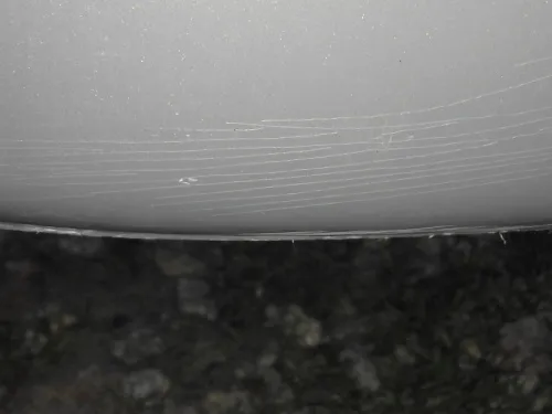 Zdjęcie Jak naprawić popękany lakier na zderzaku i uniknąć kosztownych błędów