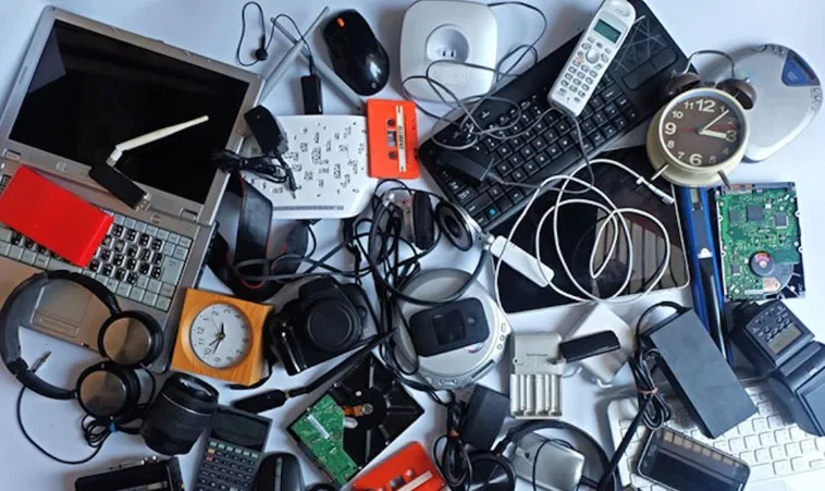 Zdjęcie Gdzie wyrzucić słuchawki, aby nie szkodzić środowisku?