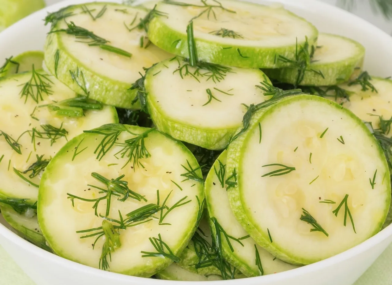 Zdjęcie Jakie przyprawy do zupy z cukinii, aby wydobyć jej pełny smak?