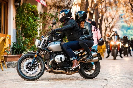 Zdjęcie Jak zmierzyć kask motocyklowy, aby uniknąć niewłaściwego rozmiaru?