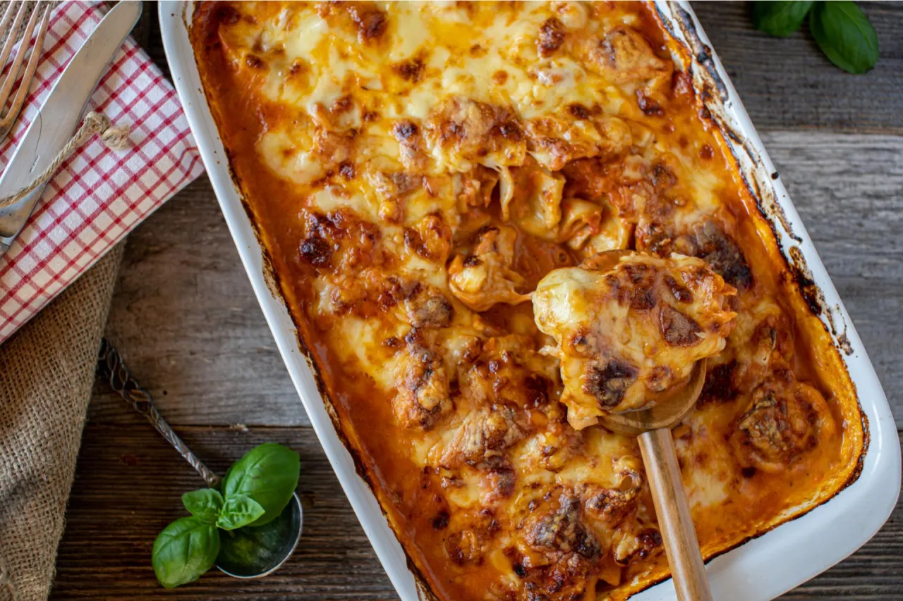 Zdjęcie Jakie sosy idealnie pasują do tortellini z grzybami? Sprawdź przepisy!