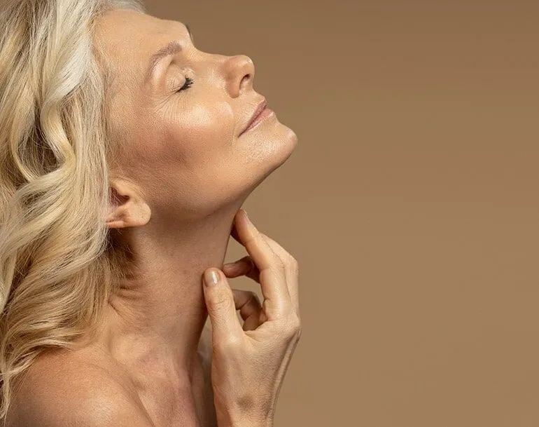 Zdjęcie W jakim wieku kończy się miesiączka? Zaskakujące fakty o menopauzie