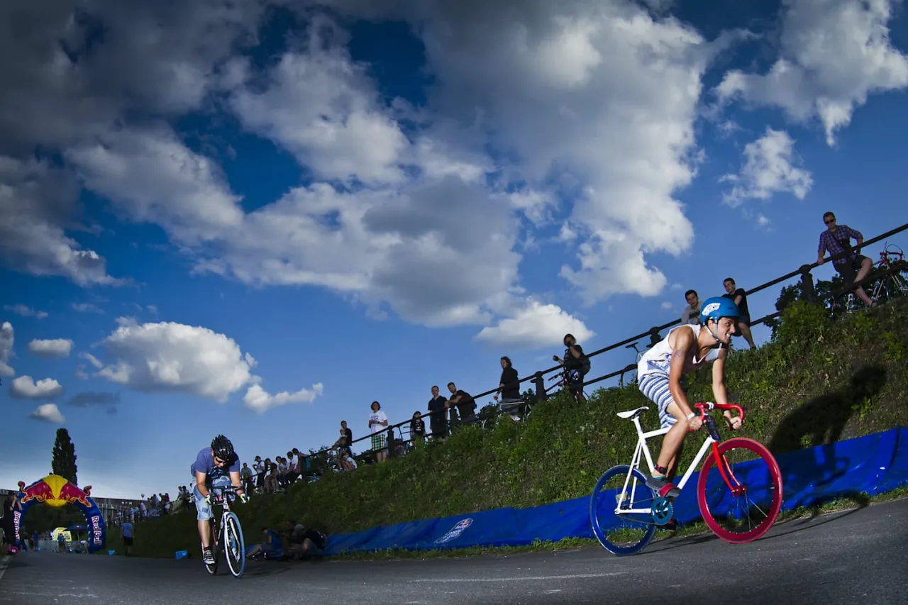 Zdjęcie Fajne trasy rowerowe Warszawa – odkryj najpiękniejsze szlaki