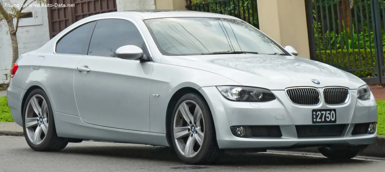Zdjęcie BMW 330i E92 - szczegółowe informacje, które musisz znać przed zakupem