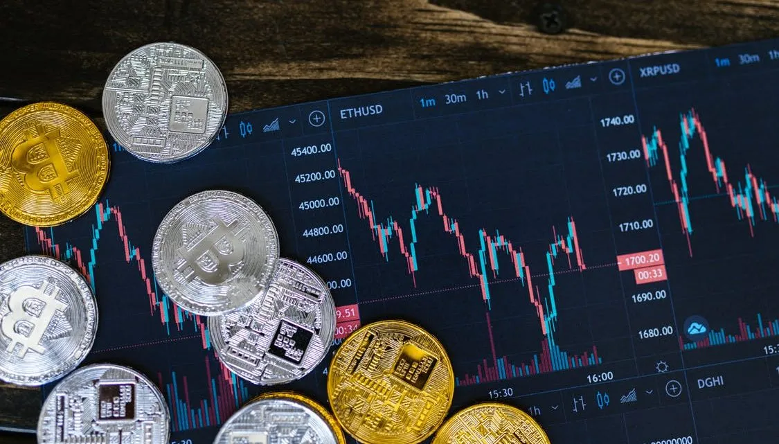 Zdjęcie Czy inwestowanie w kryptowaluty jest legalne? Poznaj kluczowe przepisy
