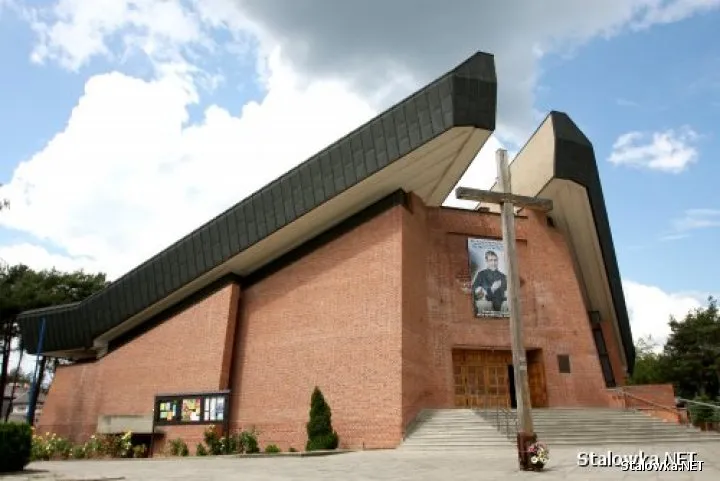 Zdjęcie Dlaczego biją dzwony w kościele o 23? Odkryj tajemnice tej tradycji