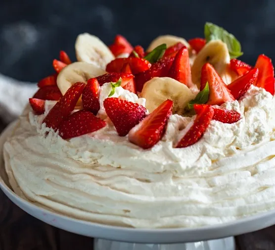 Zdjęcie Przepis na ciasto pavlova, które zawsze się udaje i zachwyca smakiem