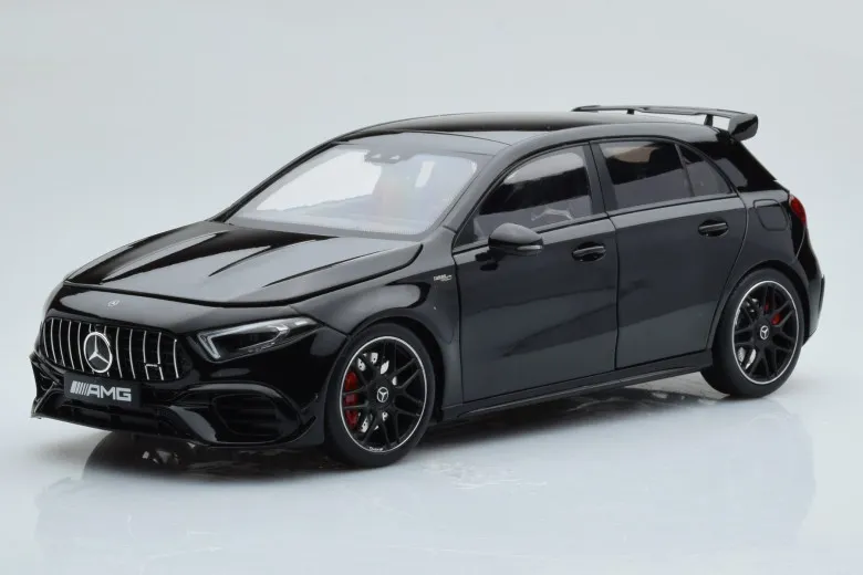 Zdjęcie Mercedes AMG A 45S - Odkryj moc, ceny i dostępność modeli
