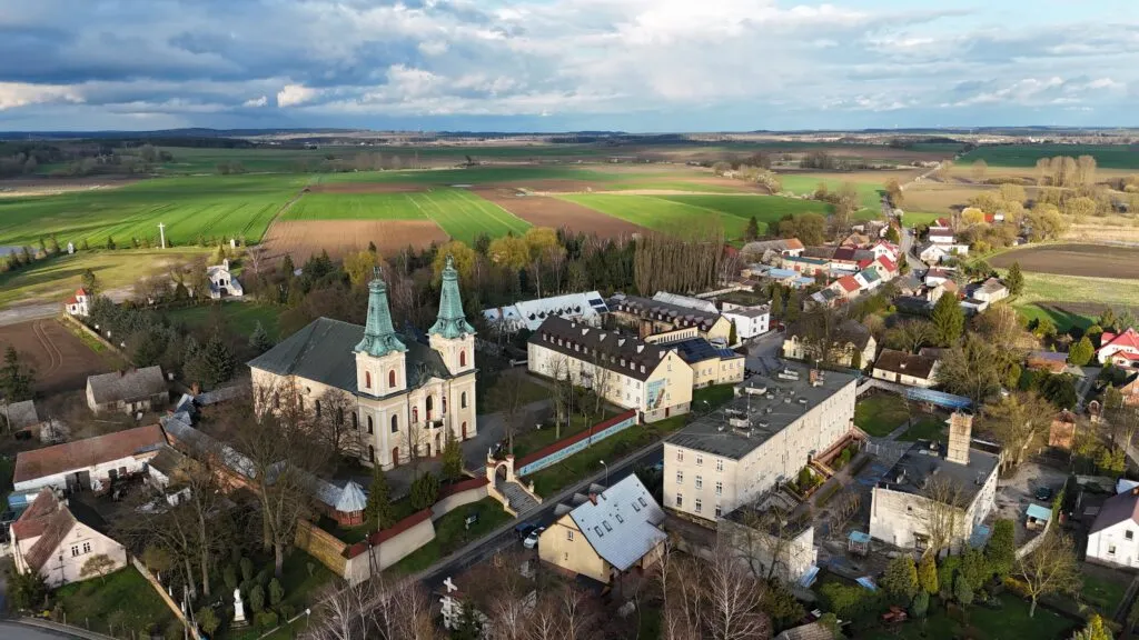 Zdjęcie Jak zamówić intencje mszalne w sanktuarium Rokitno szybko i łatwo