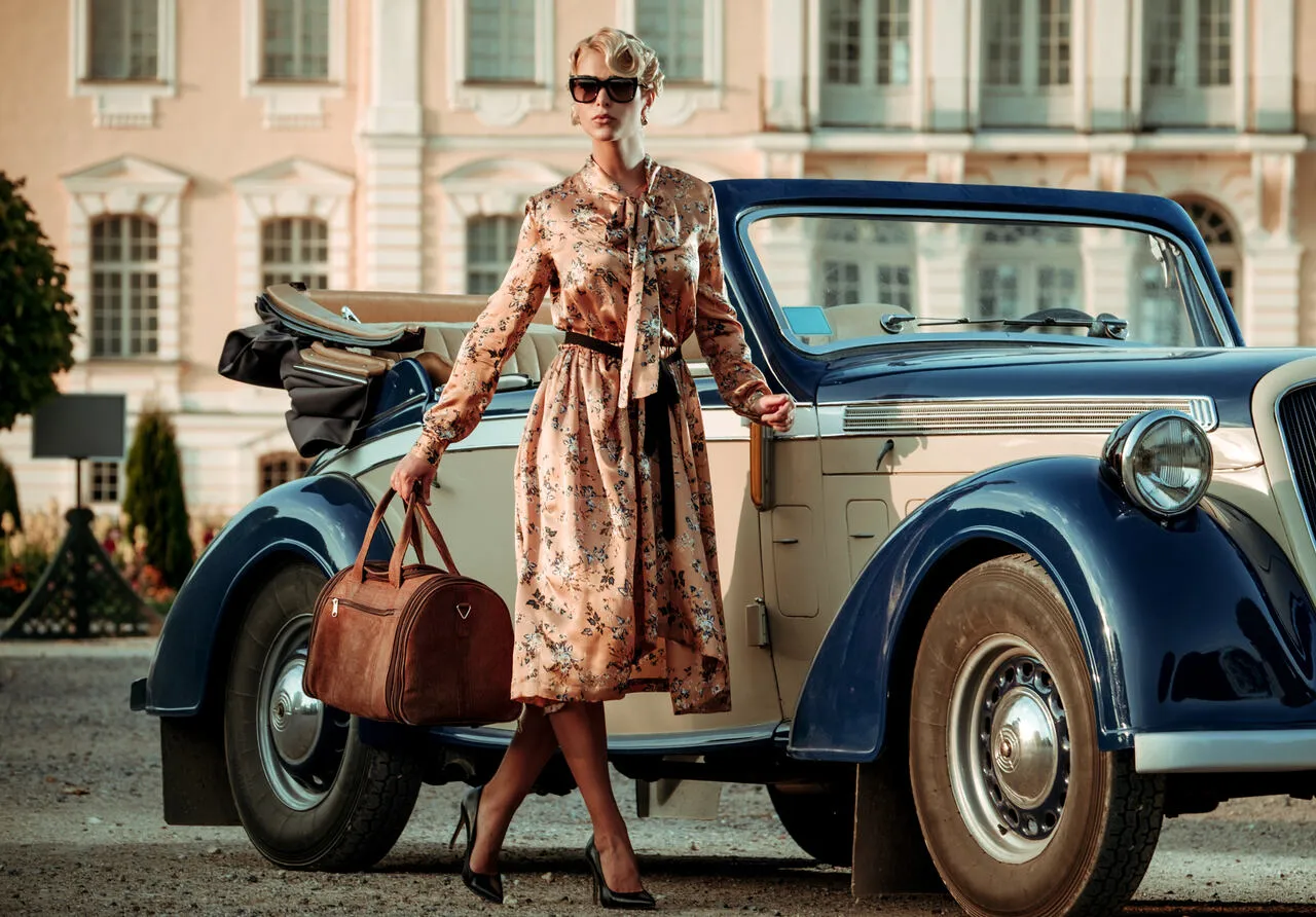 Zdjęcie Ubrania vintage co to jest? Odkryj ich unikalny styl i historię