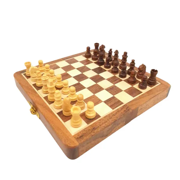 Zdjęcie Najlepsze drewniane magnetyczne szachy 17x17 cm idealne na podróż