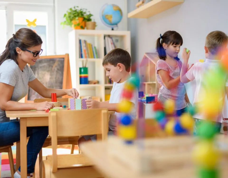 Zdjęcie Zerówka to szkoła czy przedszkole? Zrozum jej rolę w edukacji