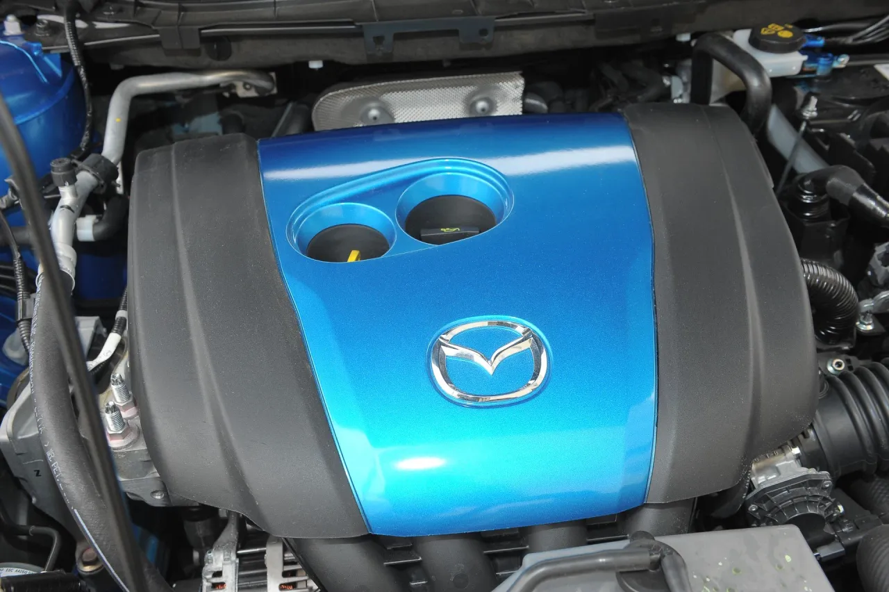 Zdjęcie Mazda 6 jaki silnik wybrać, aby uniknąć wysokiego zużycia paliwa?