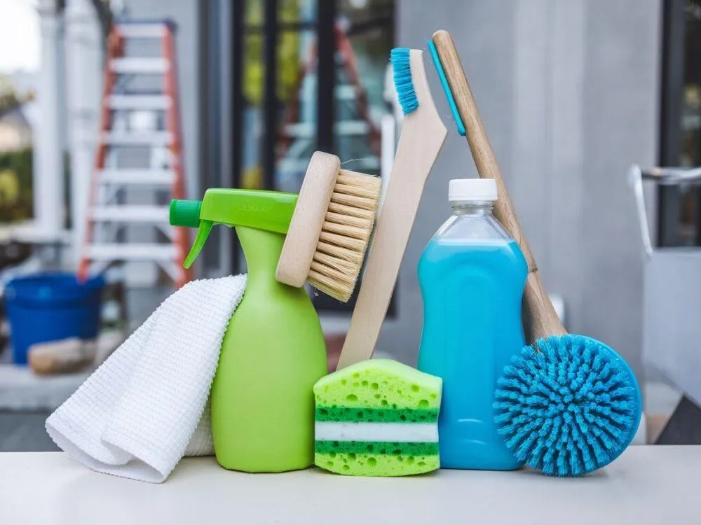 Zdjęcie Skuteczne sposoby na umycie elewacji akrylowej bez uszkodzeń