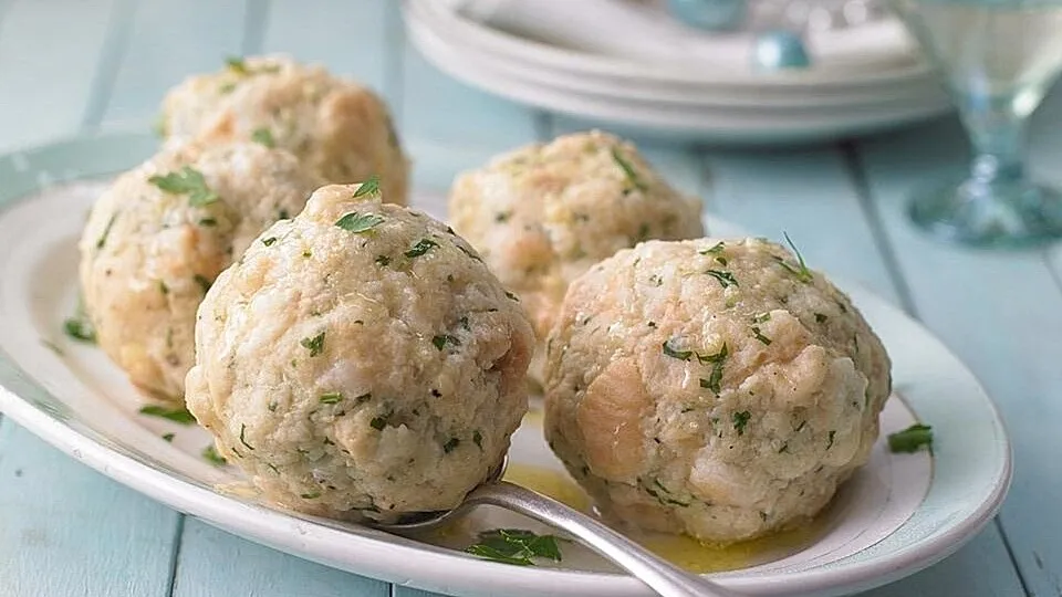 Zdjęcie Einfaches Rezept für Semmelknödel – Schnelle und köstliche Zubereitung