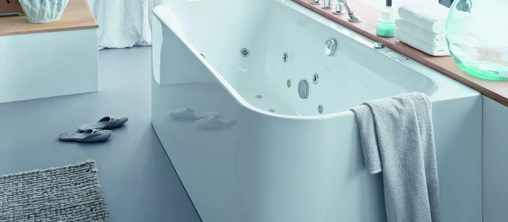 Zdjęcie Czy wanna z hydromasażem to dobry wybór? zalety i wady, które musisz znać
