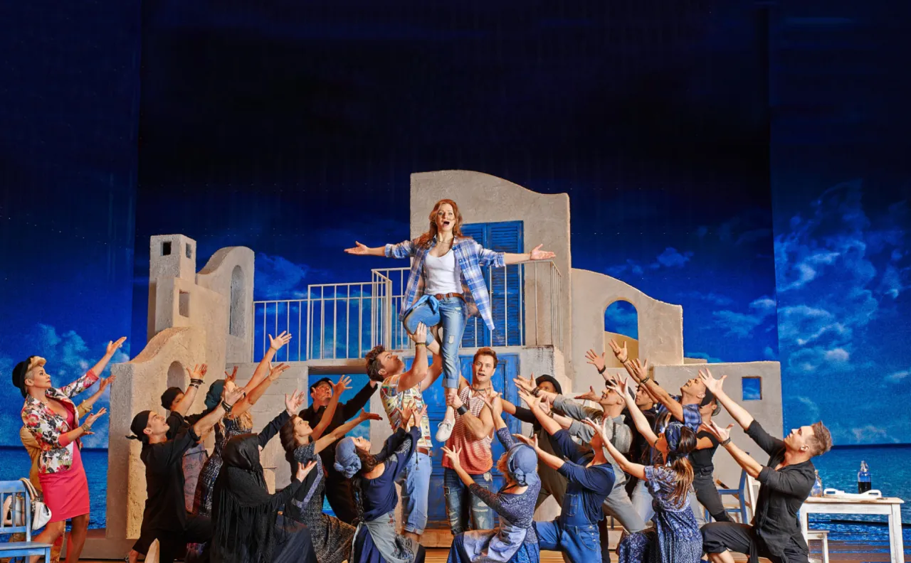 Zdjęcie Mamma Mia w Teatrze Roma: Terminy, bilety i szczegóły przedstawienia