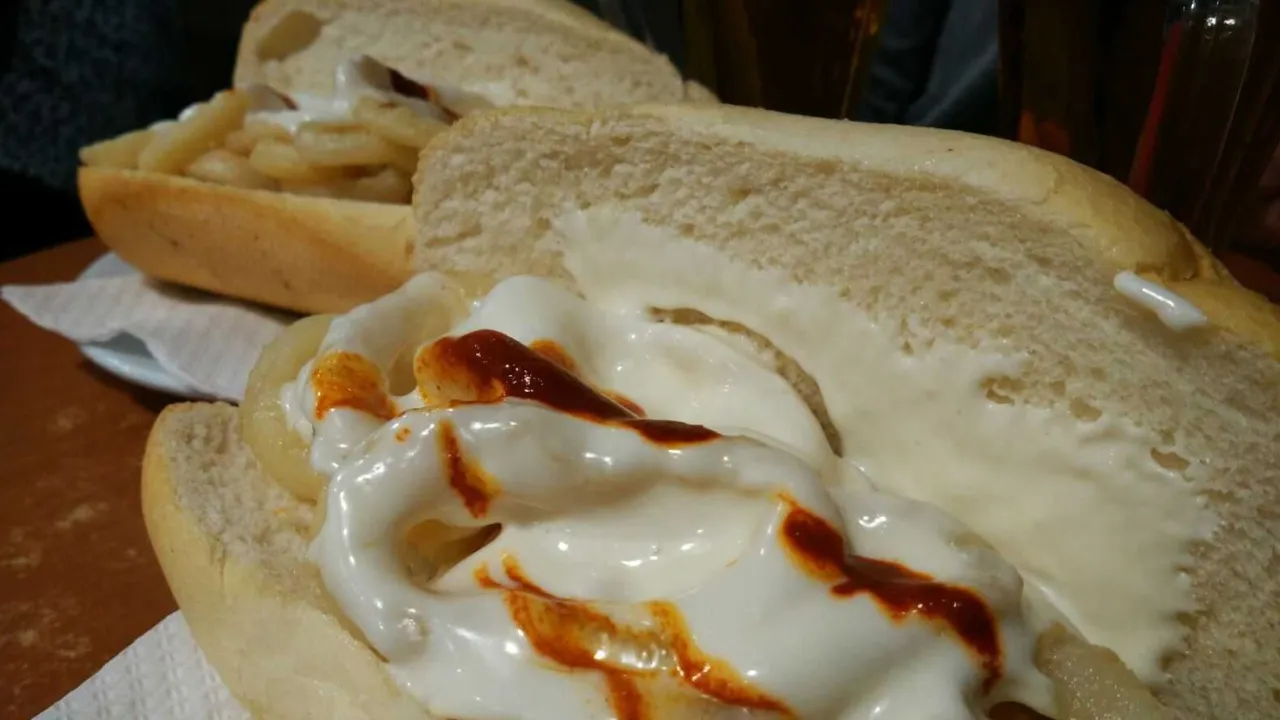 Zdjęcie El Calamar Bravo Zaragoza: La historia detrás de sus famosos bocadillos