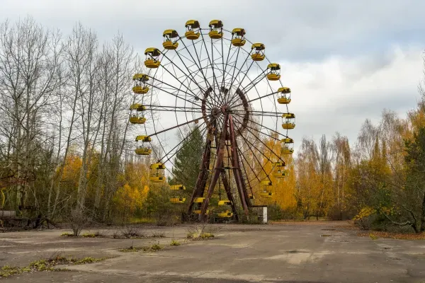 Zdjęcie Parques de atracciones abandonados: historias de nostalgia y misterio