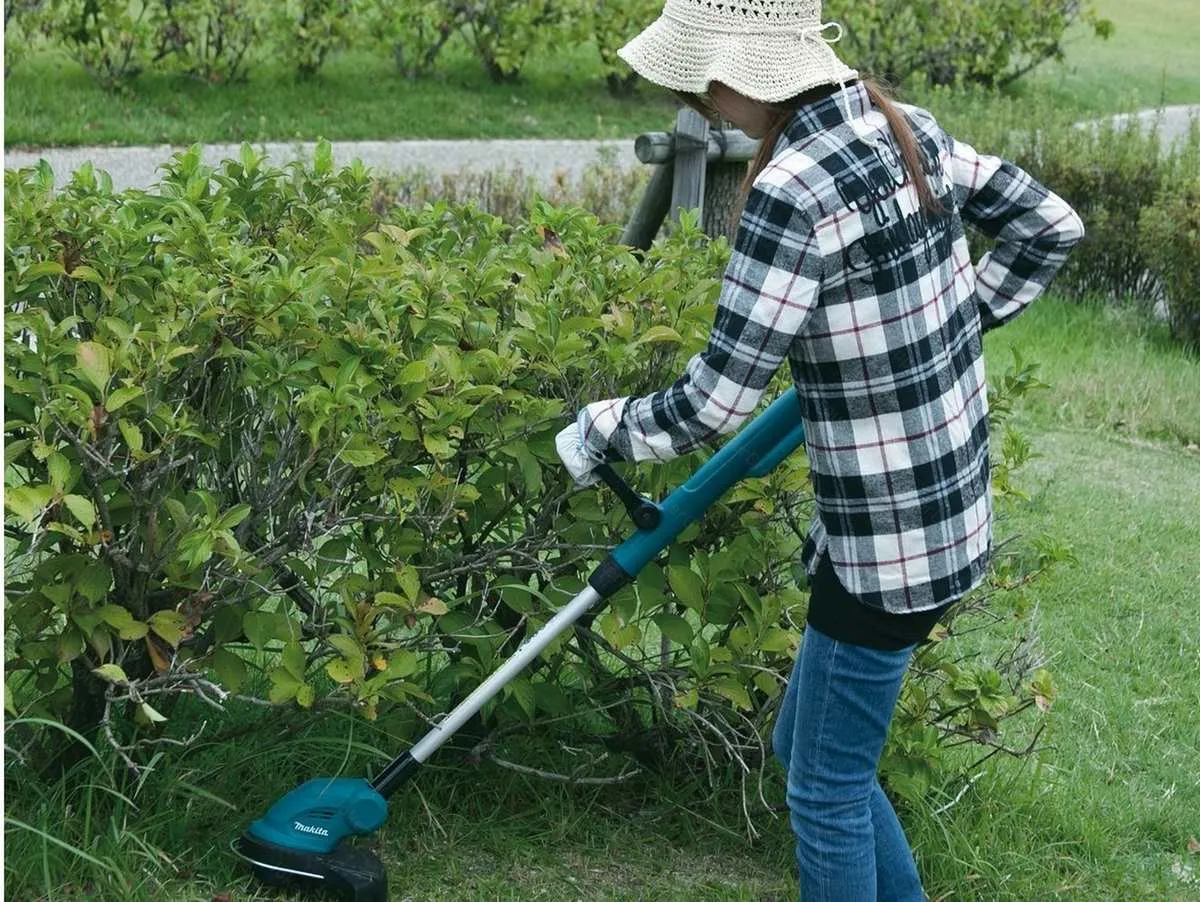 Zdjęcie Jaka podkaszarka akumulatorowa Makita? Porównanie modeli i opinie