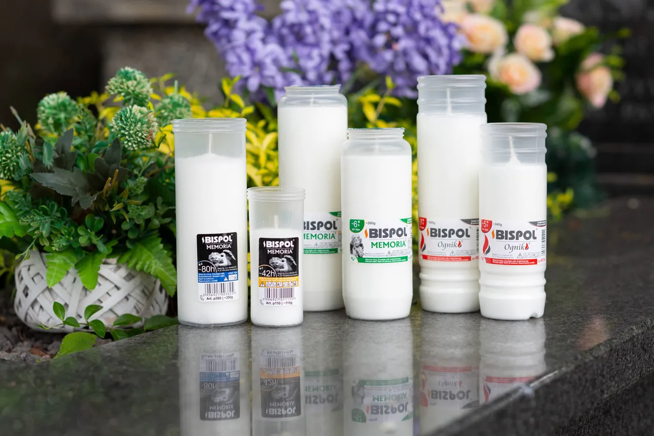 Zdjęcie Które wkłady do zniczy palą się najdłużej? Sprawdź najlepsze opcje