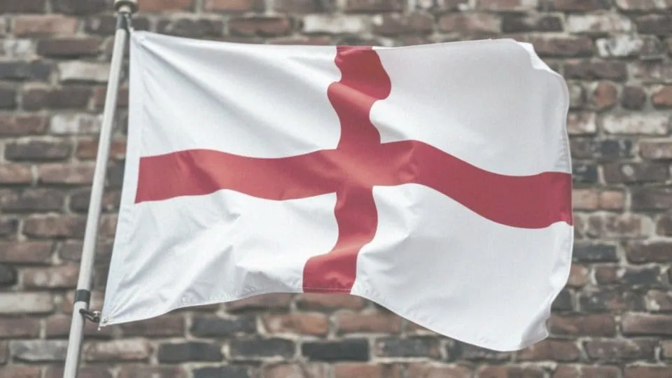 Zdjęcie Jak wygląda flaga Anglii? Odkryj jej symbolikę i historię