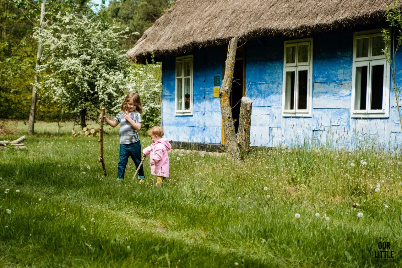 Zdjęcie Skansen w Łowiczu: Odkryj fascynującą historię i atrakcje dla rodzin