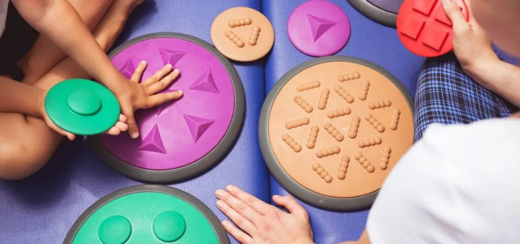 Zdjęcie Wczesne wspomaganie rozwoju dziecka: ile godzin przysługuje?