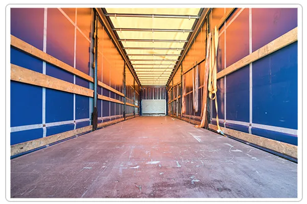 Zdjęcie Koffer naczepa co to jest? Odkryj jej funkcje i zastosowanie w transporcie
