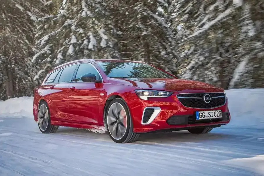 Zdjęcie Opel Insignia jaki silnik diesla - uniknij najczęstszych błędów przy wyborze