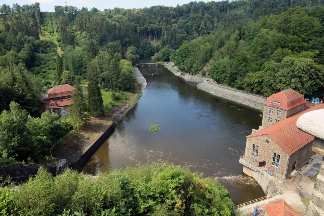 Zdjęcie Jezioro Pilchowickie: Tajemnice, historia i atrakcje w okolicy
