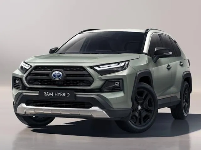 Zdjęcie Ile pali Toyota RAV4? Sprawdź zużycie paliwa w mieście i na trasie