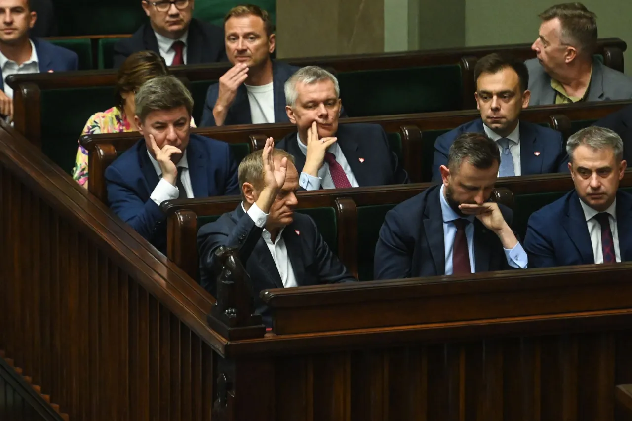 Zdjęcie Jaką większością Sejm odrzucił poprawki Senatu i co to oznacza?