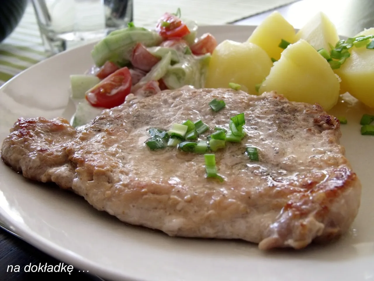 Zdjęcie Ile smażyć schab bez panierki, aby był soczysty i smaczny?