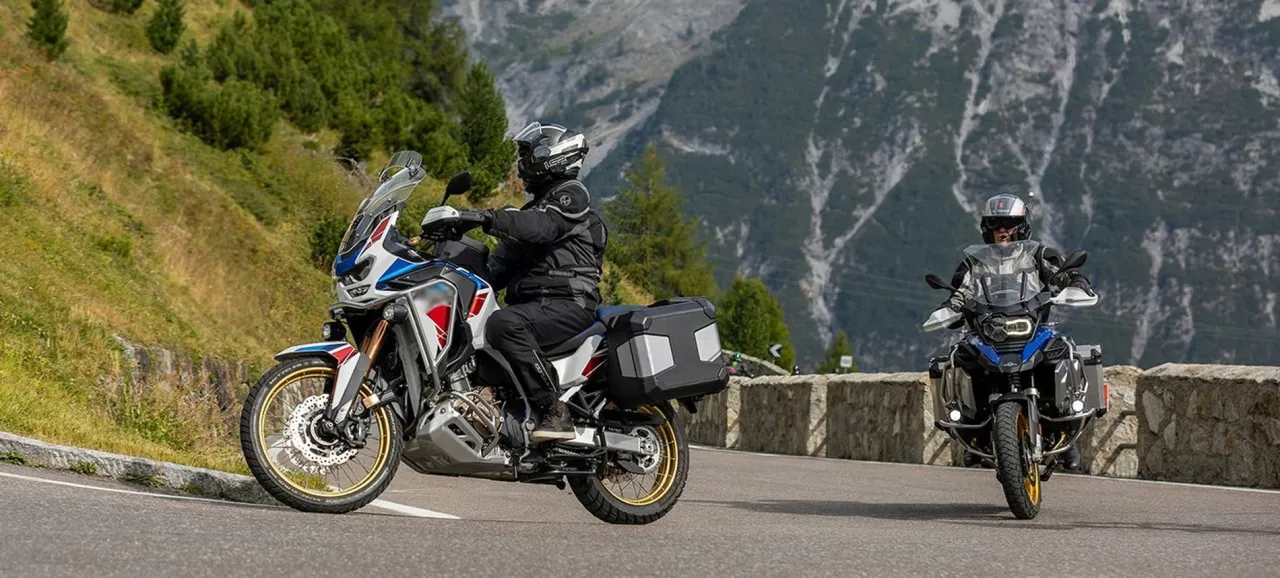 Zdjęcie Trasy motocyklowe w Austrii: odkryj najpiękniejsze i trudne szlaki